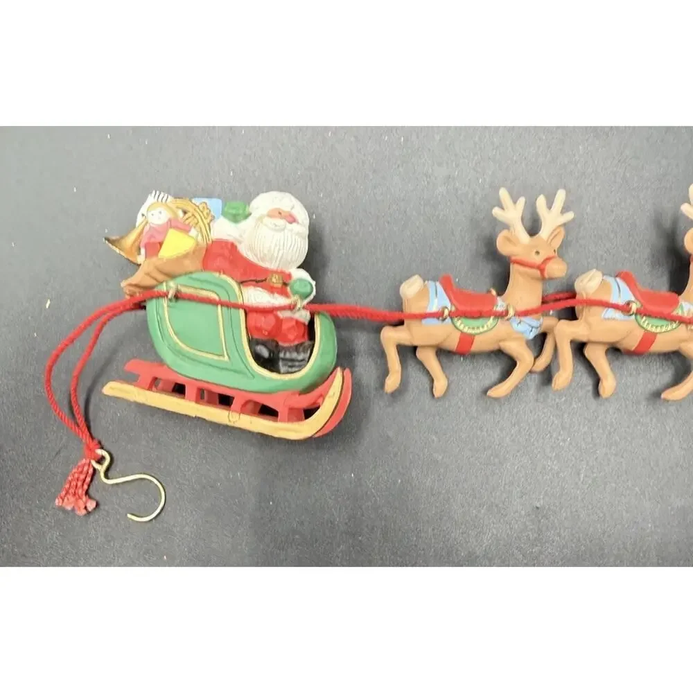 1986 Hallmark Keepsake Santa And His Reindeer Christmas Ornament No Box Lo16